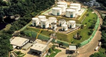Petroleiros movem ação contra refinaria Ream  e ANP por falta de transparência