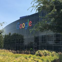 Dona do Google lucra em 3 meses o que o Itaú precisaria de 3 anos