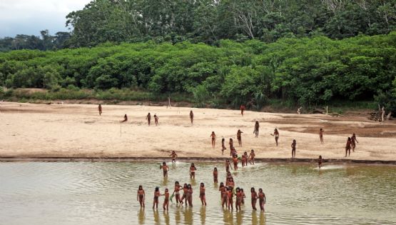 FOTOS: O que a mídia corporativa esconde sobre os indígenas “mais isolados” da Amazônia