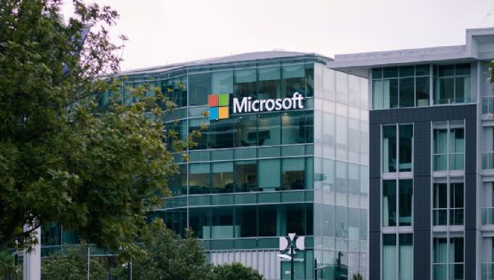 "Tela Azul da Morte": Microsoft faz mea culpa sobre apagão cibernético no mundo