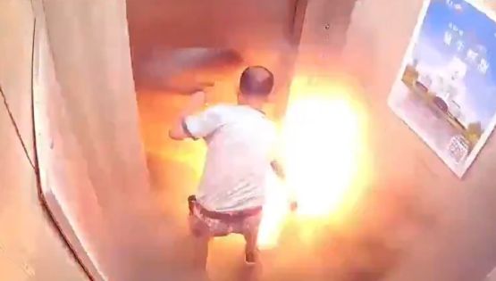 CENAS FORTES: homem morre carbonizado após explosão de bateria de lítio em elevador
