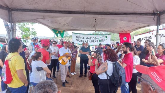 Acampamento do MST que foi incendiado celebra seu recomeço na Paraíba